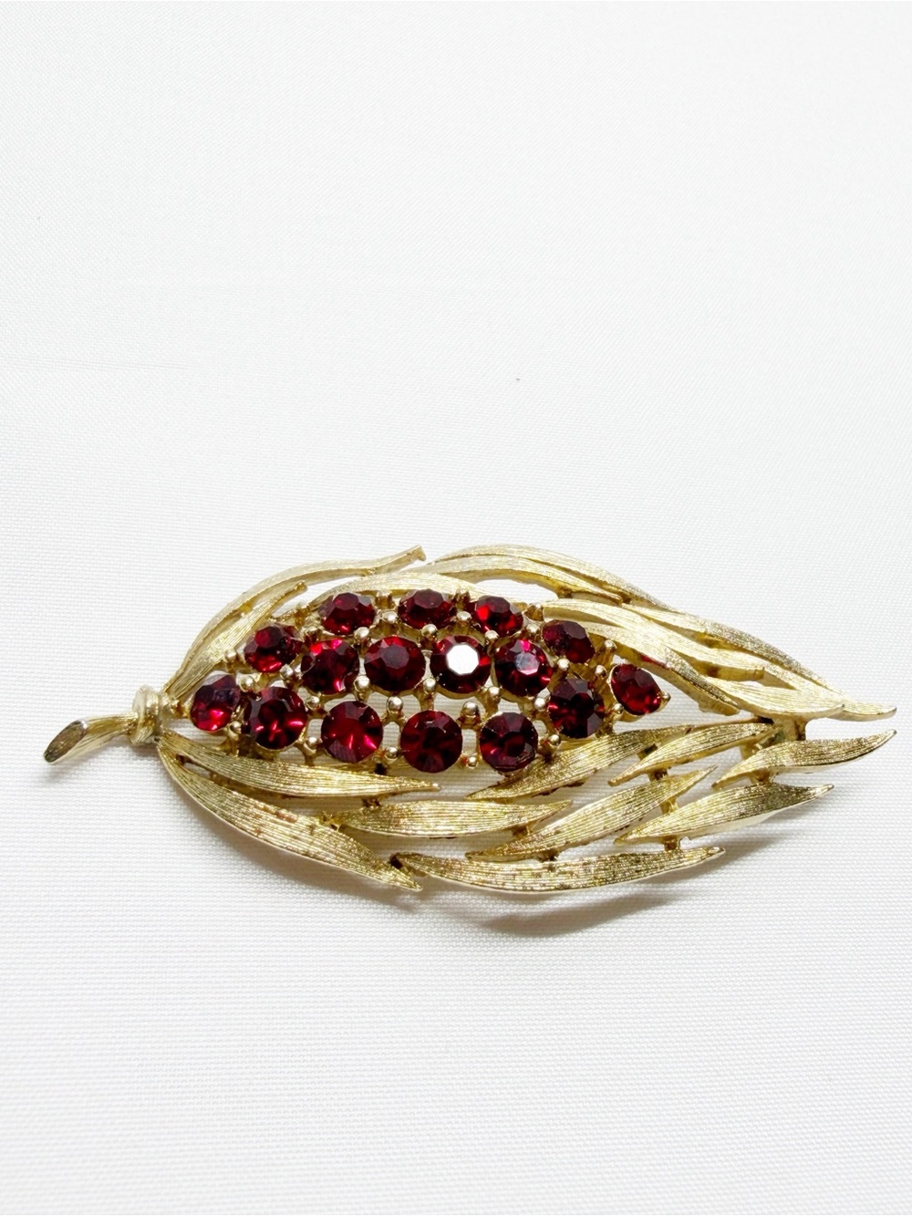 Vintage Lisner Gold Tone Red Rhinestone Autumn Flame Leaf Brooch